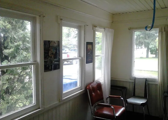 Canora Vacation Home