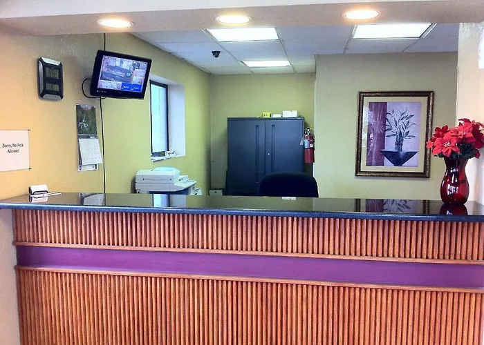 University Inn And Suites Tallahassee