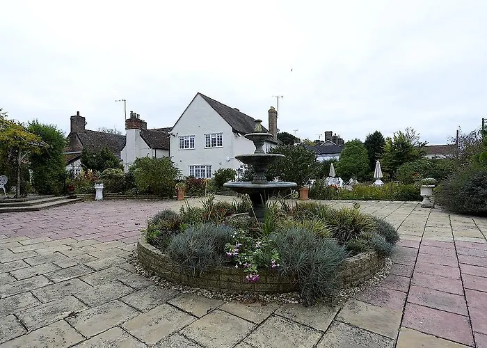 Meryan House Hotel