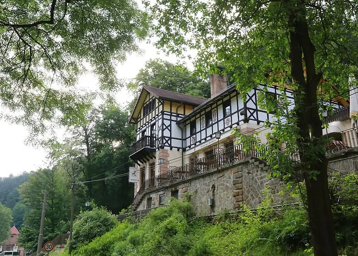 Hotel Waldhaeusel