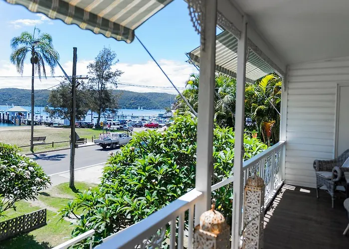 Barrenjoey House
