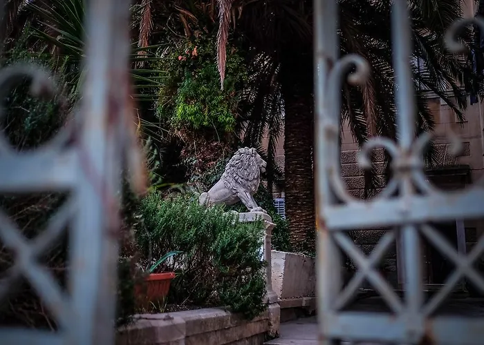 Gardin Split Apartment And Suite