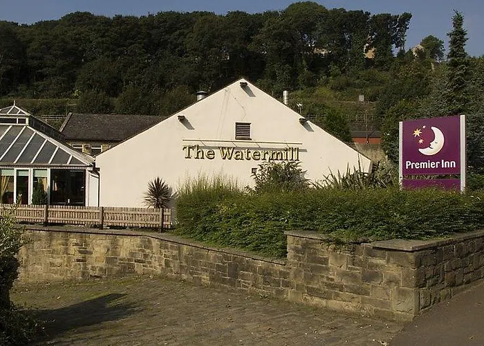 Premier Inn Halifax South