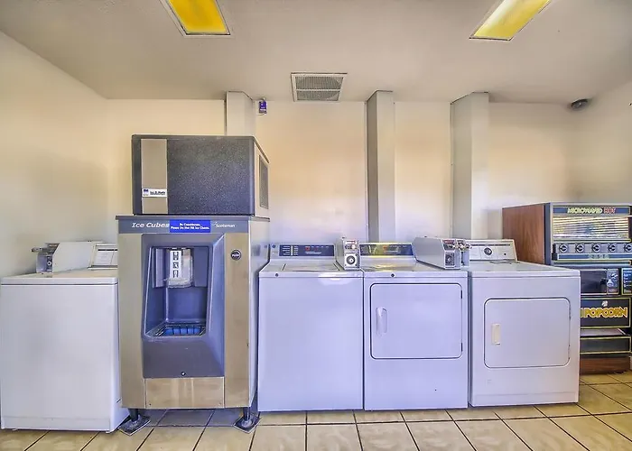 Hillcrest Inn & Suites Ozona