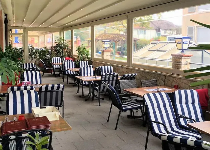 Hotel-Restaurant Axion
