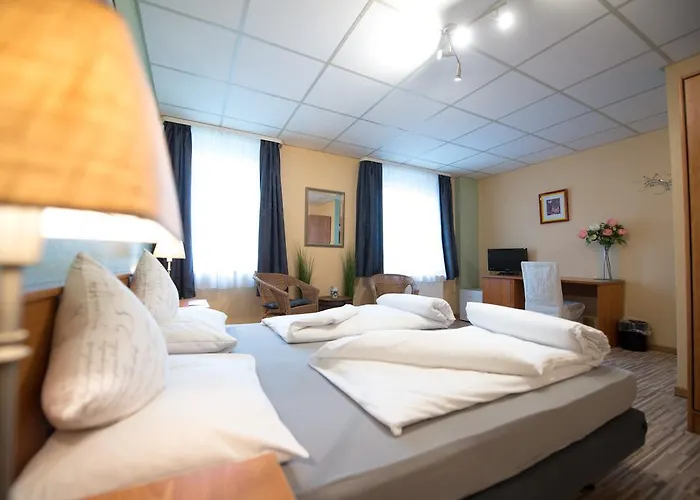 Rheinauer Hof - Bed & Breakfast