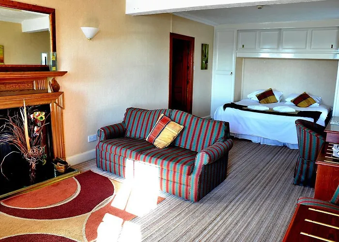 Crown Hotel