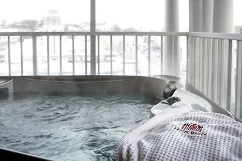 Hotel Baker