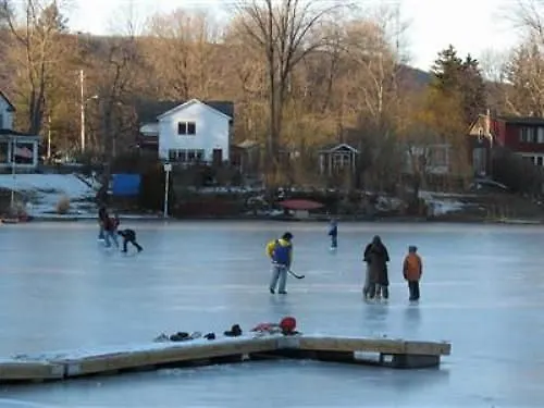 Antons On The Lake