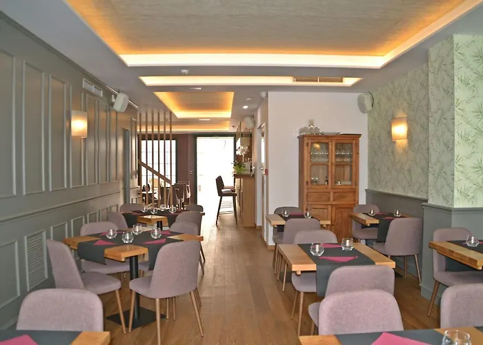 Jardi De Pedra (Adults Only)