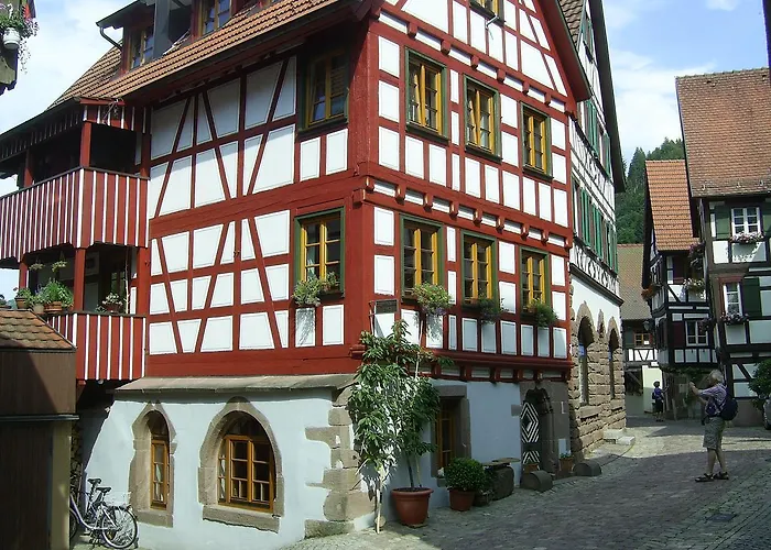 Hotel-Gasthof Zum Weyssen Roessle