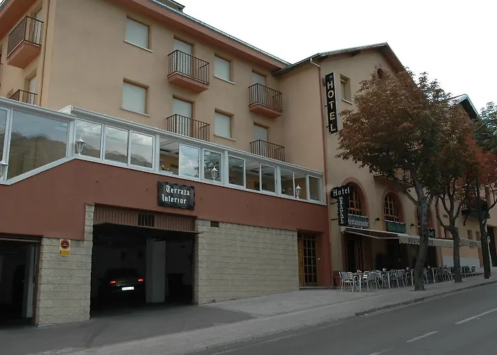 Hotel Tres Arcos