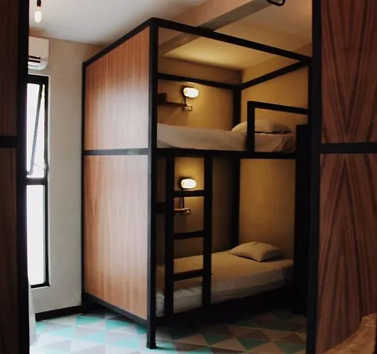 Moloch Hostel & Suites