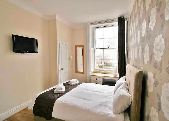 Central Studios Gloucester Place by Roomsbooked