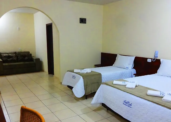 Hotel Monte Carlo Uberaba - Próximo ao Hospital UFTM , Hospital Dr Hélio Angotti e Hospital Regional Uberaba