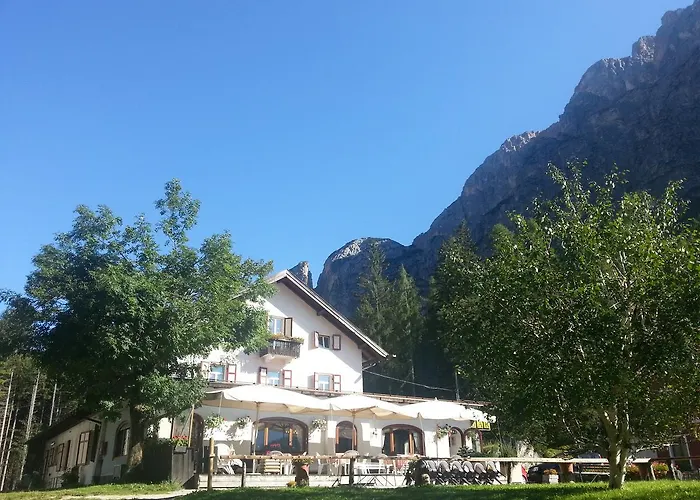 Hotel Fiames