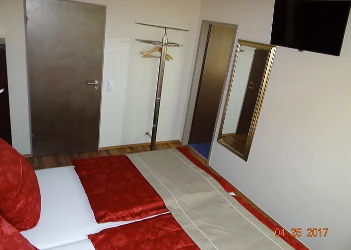 Hotel H4 Easy