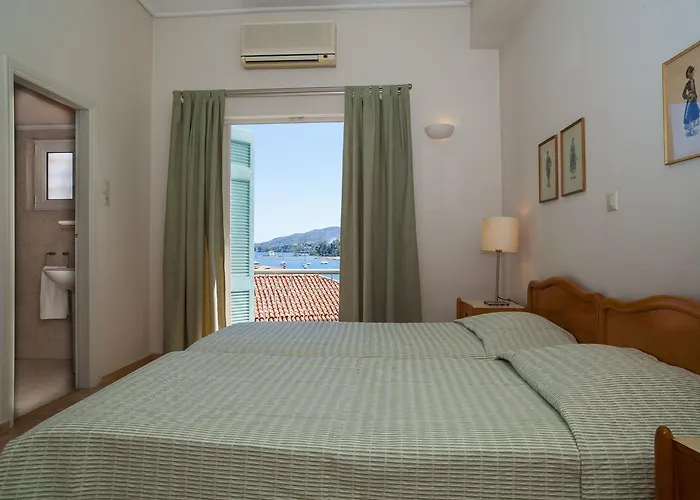 Hotel Saron