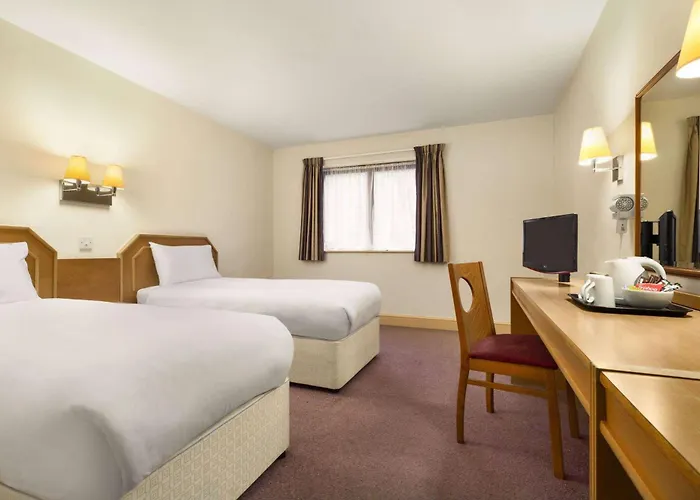 Days Inn By Wyndham Sevenoaks Clacket Lane