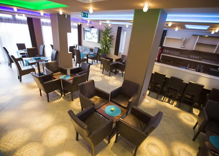 Pole Position Beach Hotel