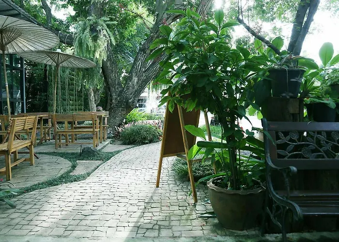 Prasertsri Place