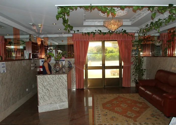 Hotel Jr