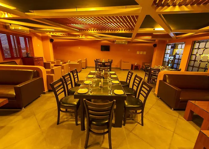 Hotel Green Park Suites