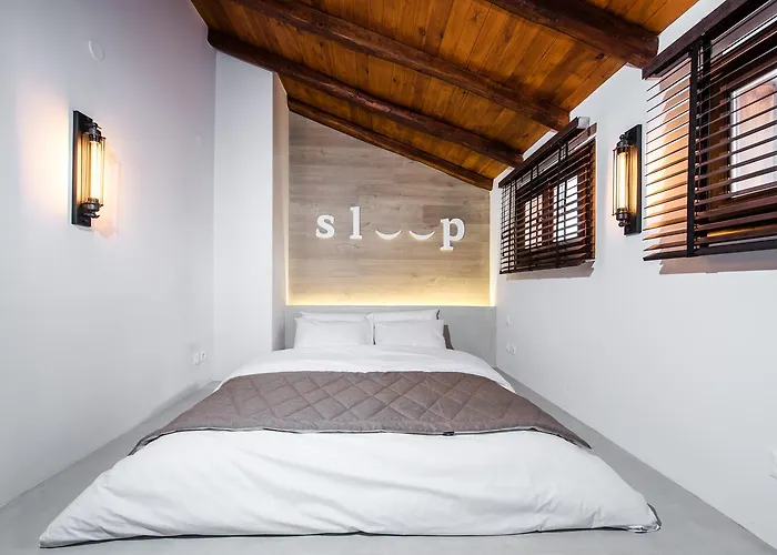 Olganos Vl Luxury Rooms & Suites
