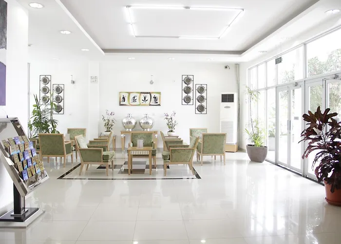 Hotel Ombaka Ritz