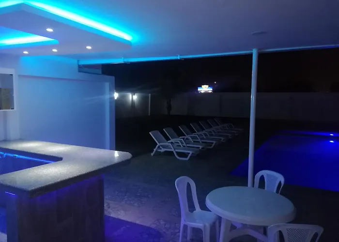 Manta Airport Hotel