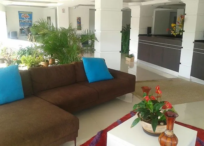 Hotel Colinas Del Sol
