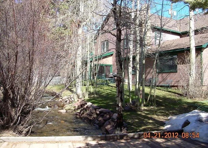 Dodgeton Creek Inn