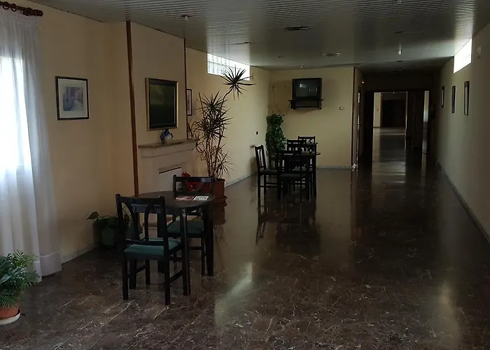 Hotel Reina Isabel