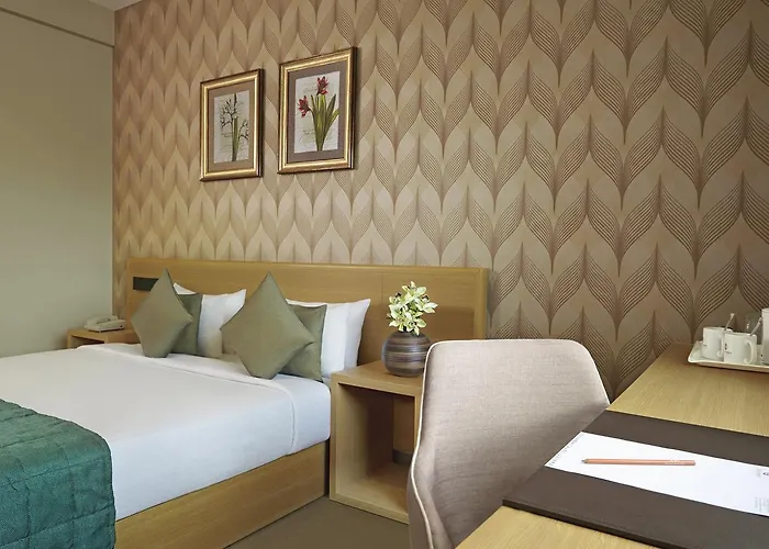 Click Hotel, Junagadh