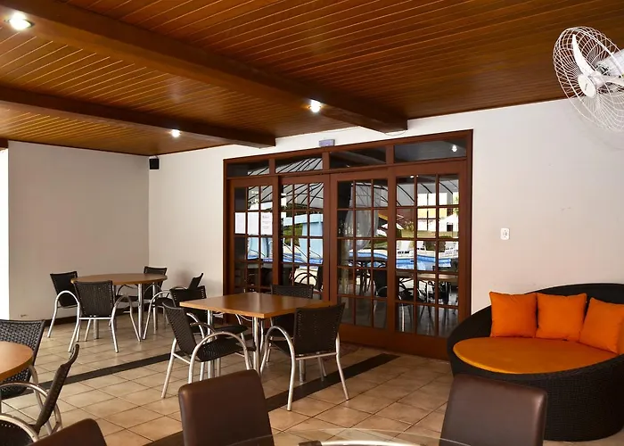 Hotel Girassol