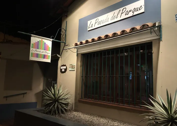 La Posada Del Parque Con Bano Privado