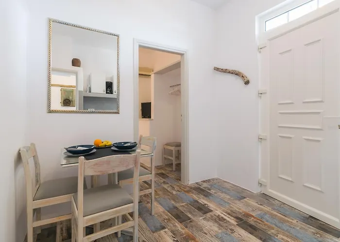 Giannoulis Apartments