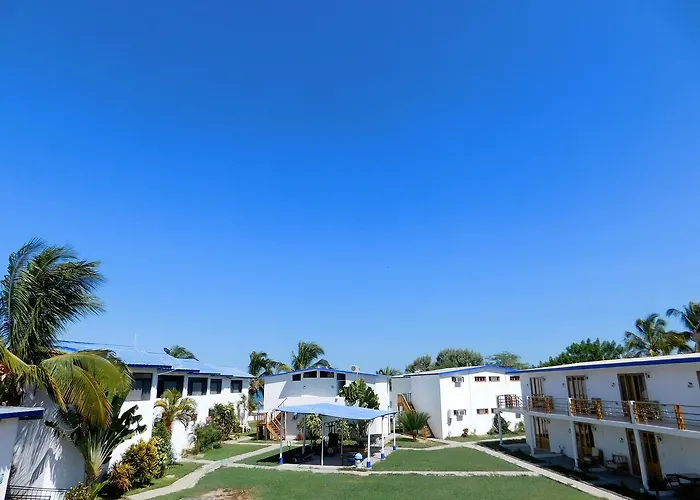 Sunset Bay Colan