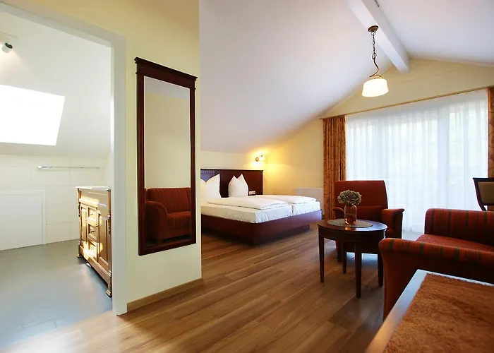 Waldcafe Hotel Restaurant
