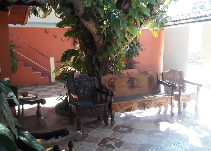 Hotel Brisas De Copan