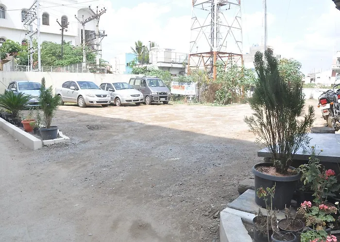 Hotel Sri Vaari Residency