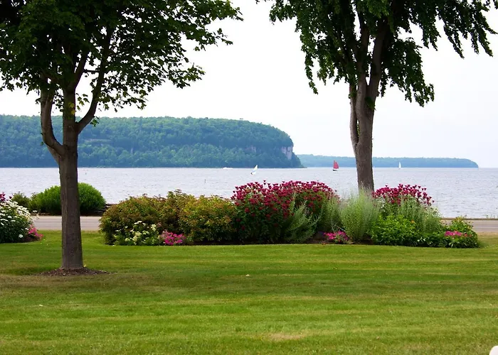 Ephraim Shores Resort