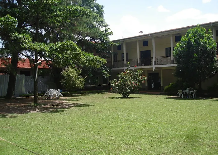 Acholi Inn