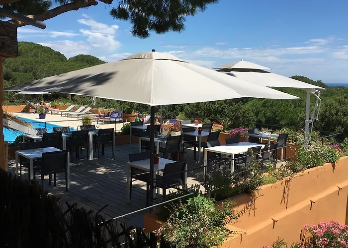 Hôtel les Bouis - Vue mer
