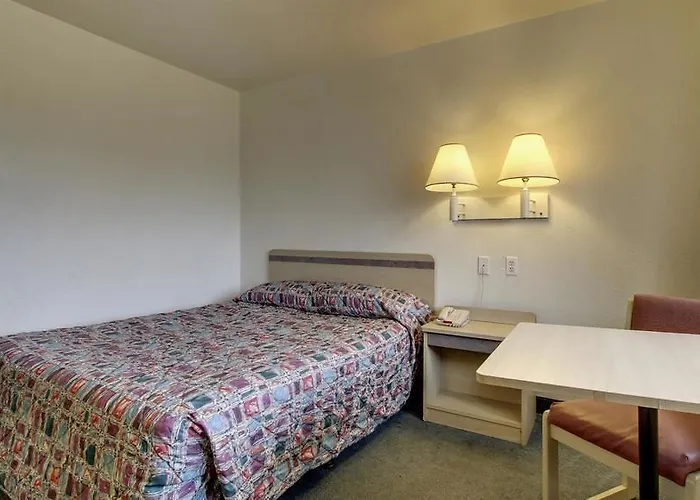 Red Carpet Inn Louisville North -Jeffersonville In