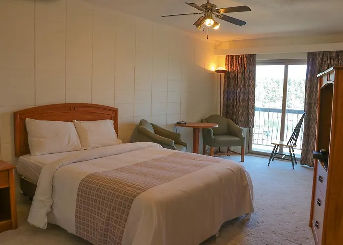 The Waterfront Suites And Marina