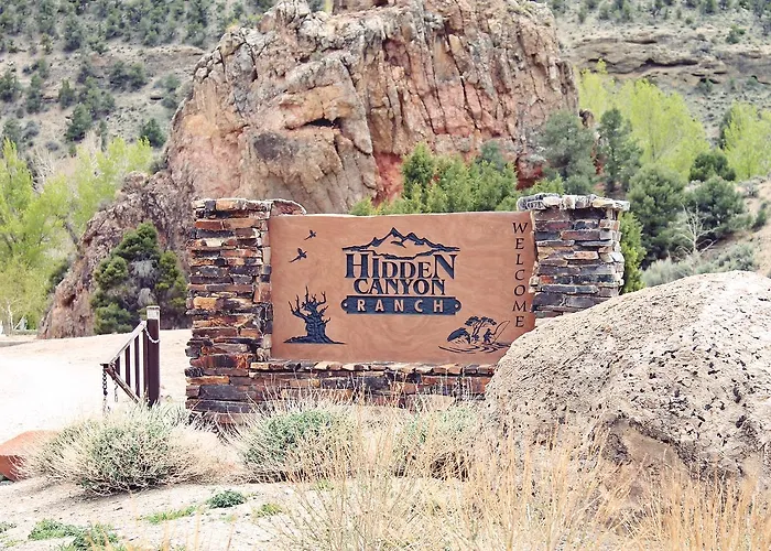 Hidden Canyon Retreat