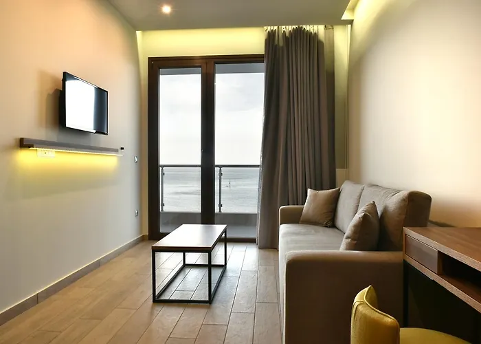 Mistral Hotel