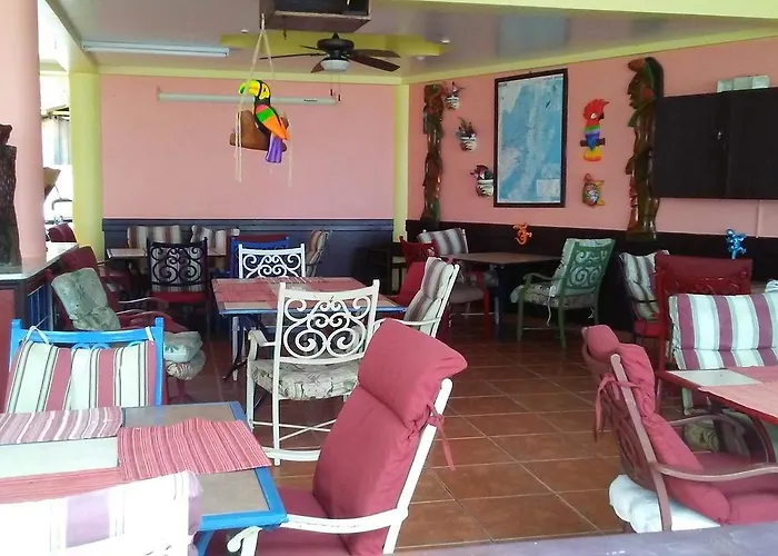 Alan'S Paradise Hotel