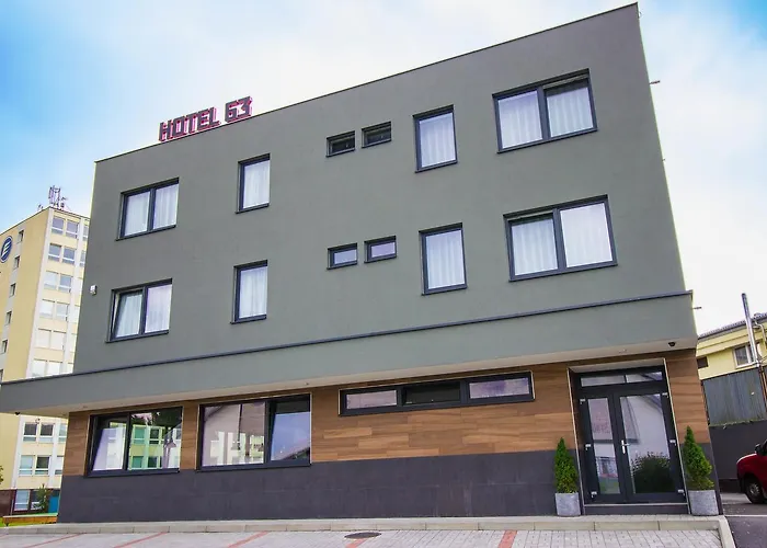 Hotel 63
